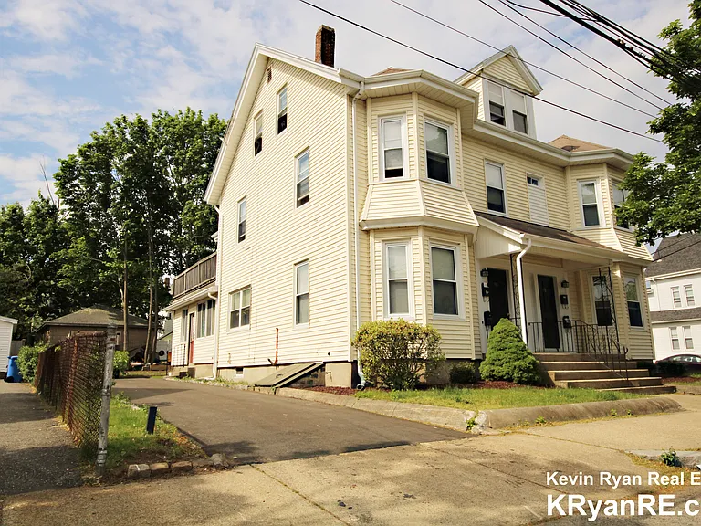 91 Cushing St #1 — Photo 1