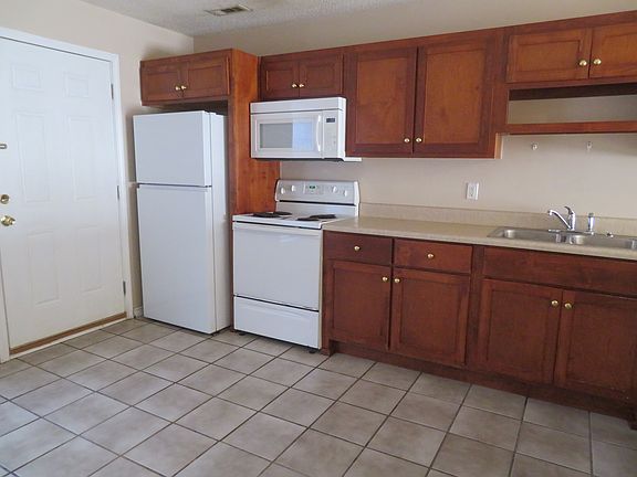 4th image of 204 Springfield Cir #A