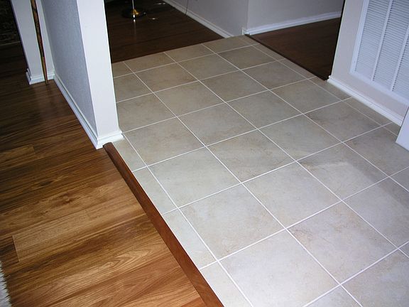 Porcelain tile enty