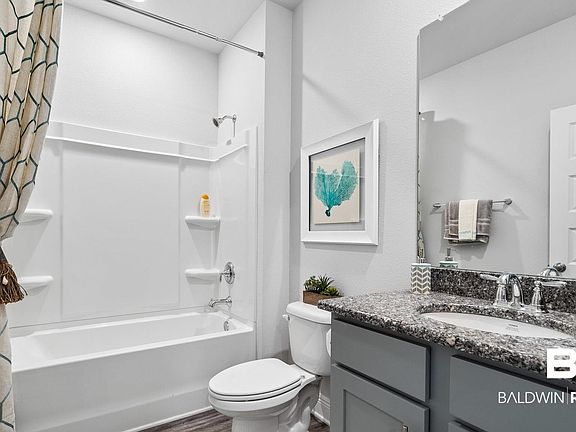 4th image of 174 Preston Way