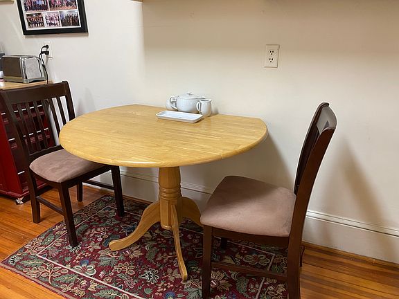 Dinette in Kitchen space