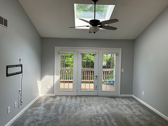 5th image of 1053 Wittshire Ln