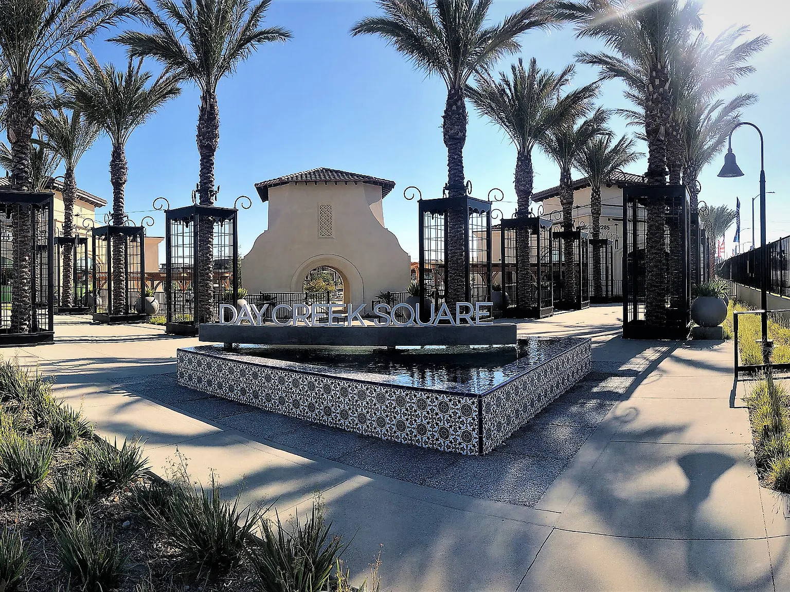 3 bed, 2.5 bath, 1614 sqft, $3,500 — Photo 4