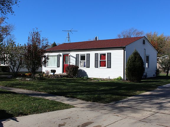 4th image of 230 Cypress Dr
