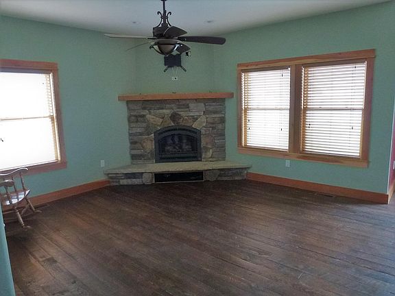 5th image of 6690 Rosewood Dr