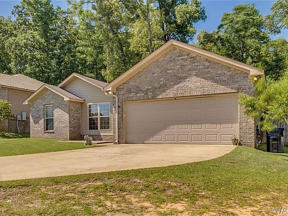 3rd image of 5330 Blackstone Ln