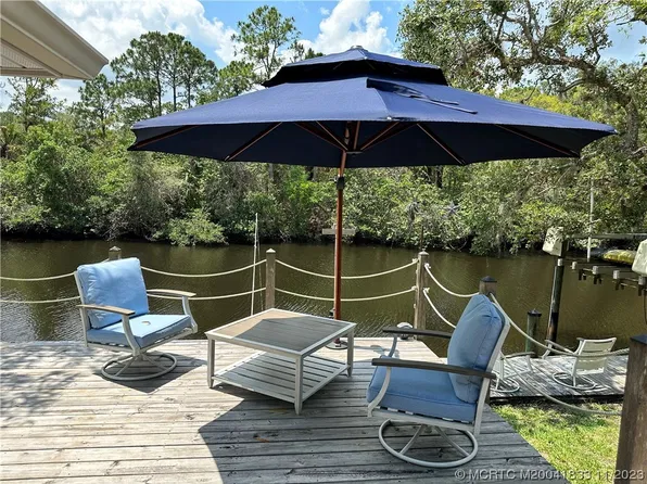 8001 SE Paradise Dr, Stuart, FL 34997