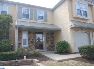 1701 Newmarket Ct, West Chester, PA 19382