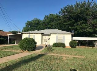 1011 Ragland St, Sweetwater, TX 79556