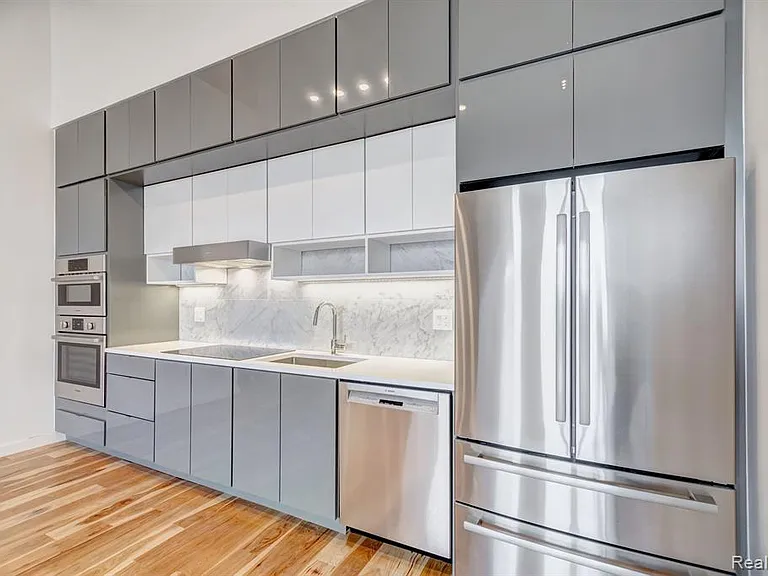 1454 Townsend St #303 — Photo 4