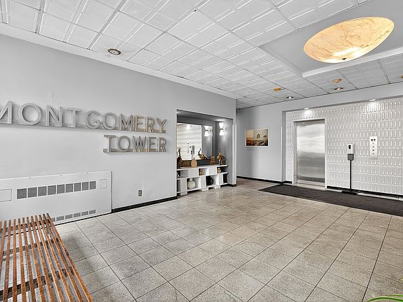 4th image of 135 Montgomery St APT 10G