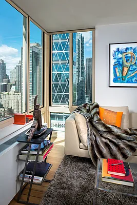 Rented by The Moinian Group | media 47