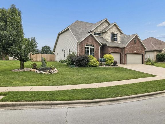 3rd image of 653 Greer Avenue #653