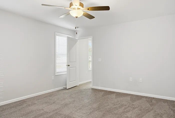 106 Knotts Berry Rd — Photo 25