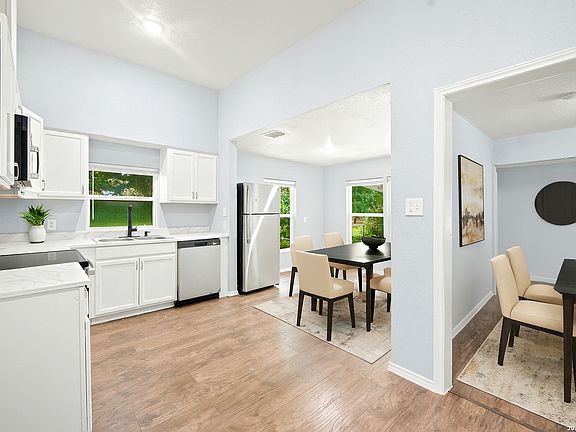 4th image of 112 Avenue B