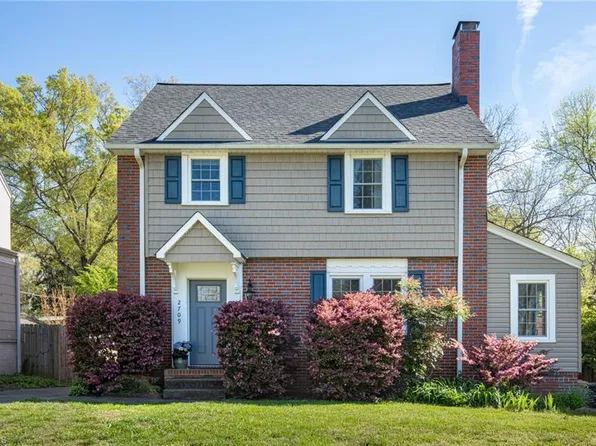 2709 Camden Rd, Greensboro, NC 27403