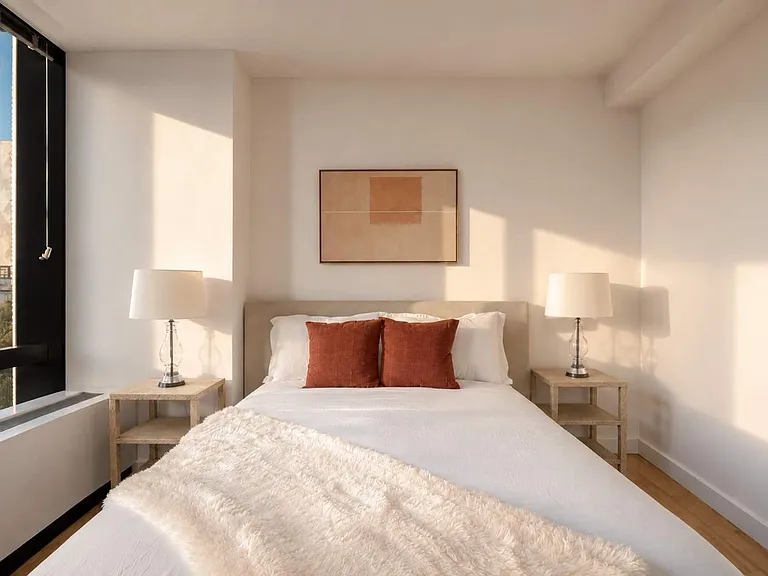 1113 York Ave #3B — Photo 10