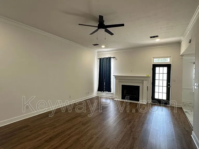 4687 Perry Mill Cir — Photo 3