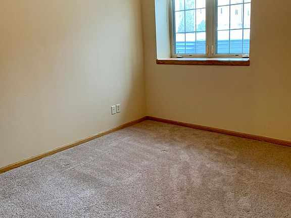 5th image of 4347 Fremont Ave N #3