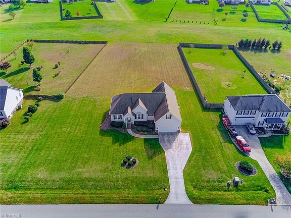 4th image of 8310 Pearson Farm Ct