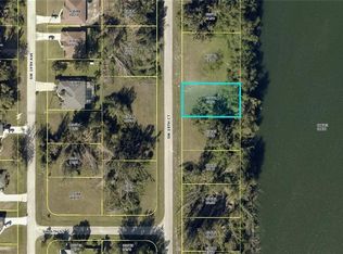 445 SW 18th Ct, Cape Coral, FL 33991