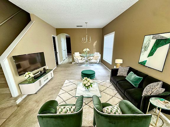 5th image of 518 Wilton Cir #518