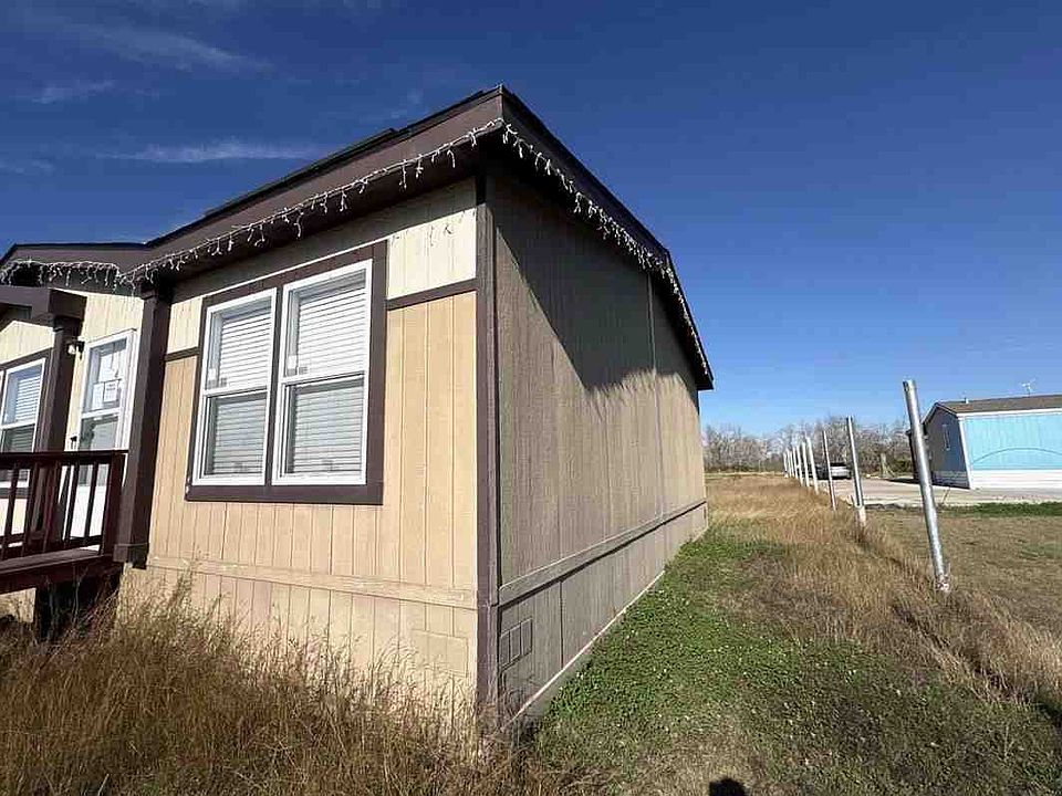 2nd image of 8418 Los Robles Ave
