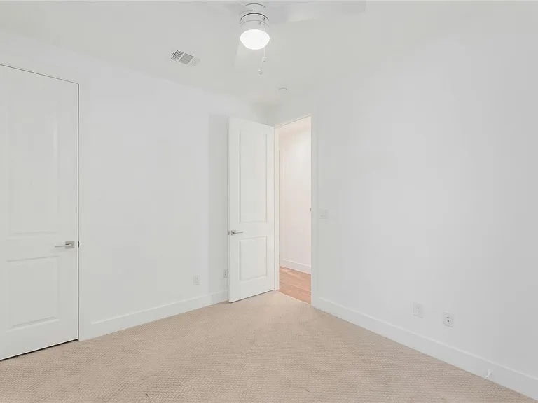 1114 Walton Ln #B — Photo 18