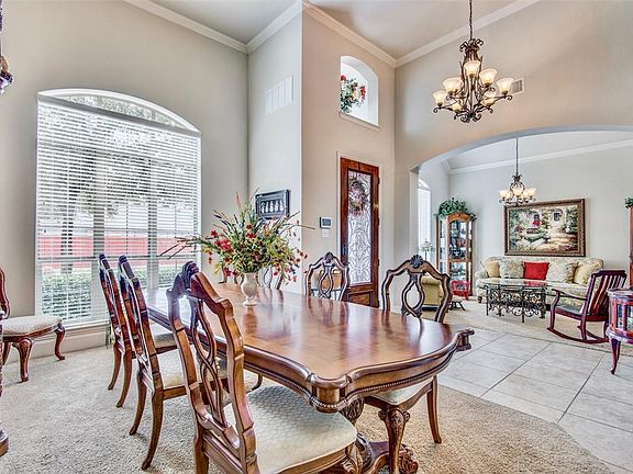 4th image of 2428 Trailview Dr