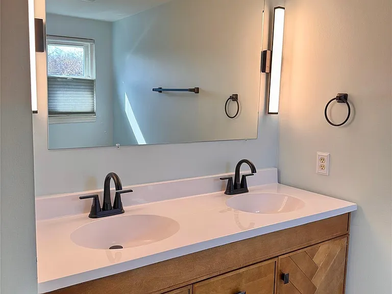 511 S Campbell Rd — Photo 20