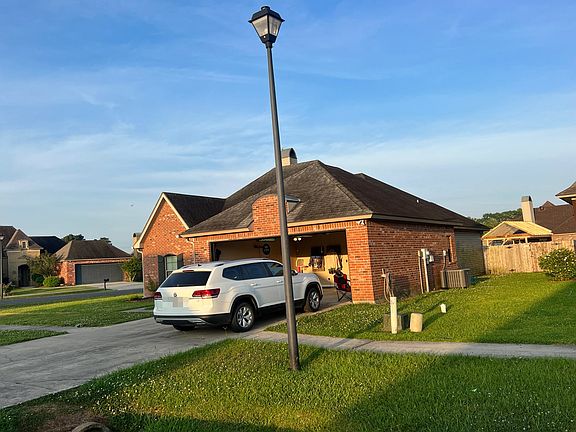 2nd image of 101 Hacienda Ln