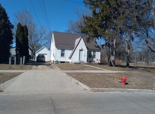 806 Douglas St #HOUSE, Mount Pleasant, MI 48858