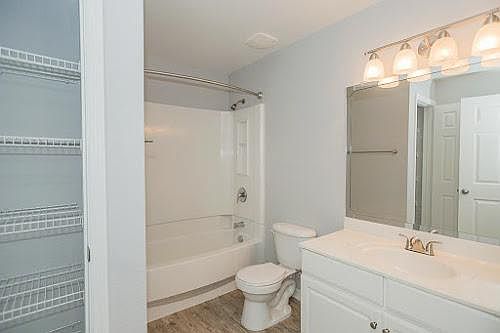 4th image of 7752 Navarre Pkwy APT 309