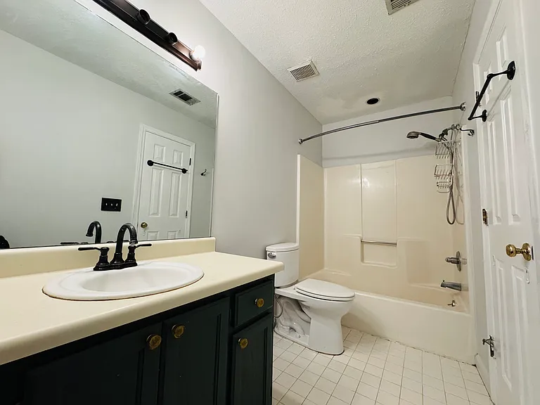 466 Claircrest Dr — Photo 14