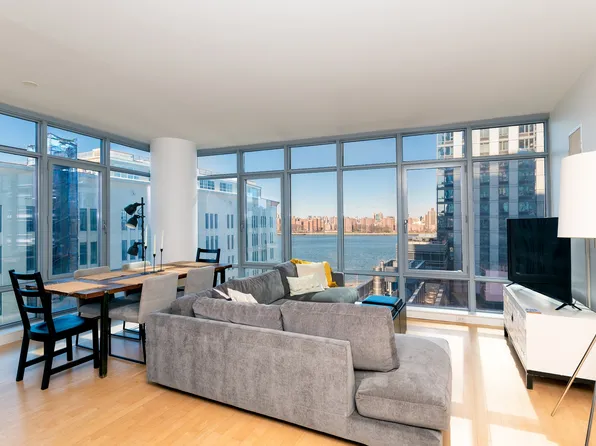 1 Northside Piers image 1 of 11