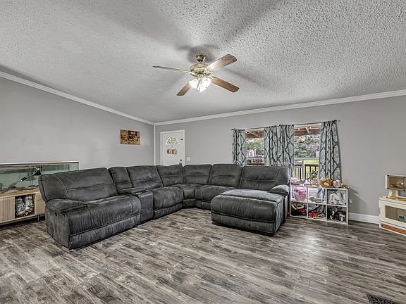 2nd image of 105 County Road 266