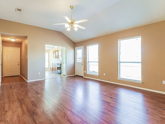 2nd image of 1101 Darren Dr