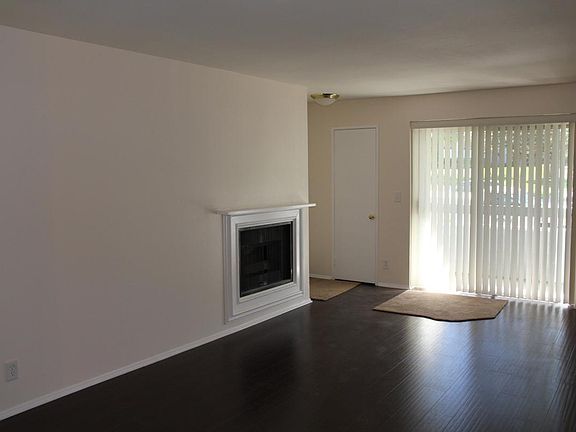 3rd image of 26806 Claudette St Unit 325