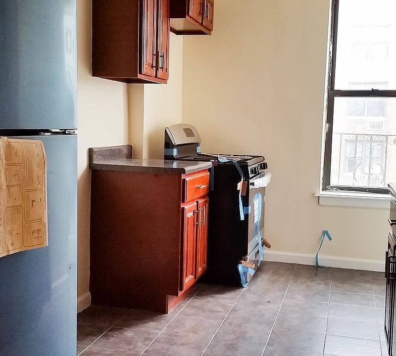 1st image of 1222 Rogers Ave APT 4