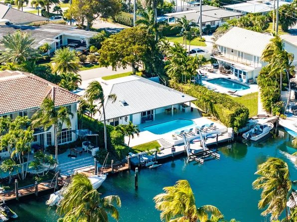 2809 NE 32nd St, Lighthouse Pt, FL 33064