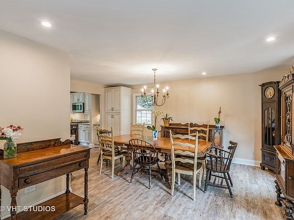 3rd image of 5633 Barnwood Dr