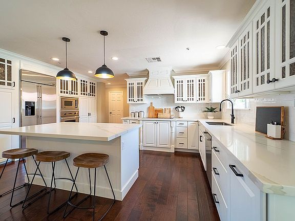 3rd image of 8474 E San Lorenzo Dr