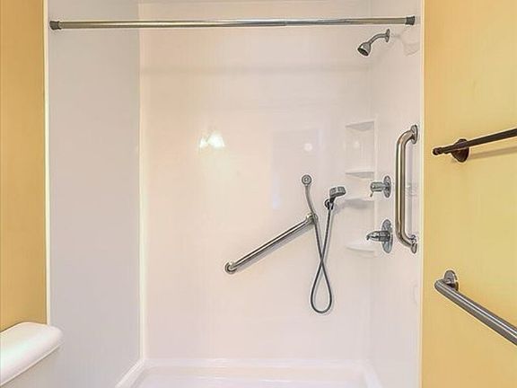 2nd image of 1048 Keeneland Ct