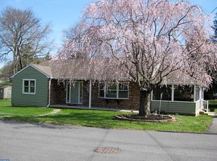 903 Hillside Ave, Upper Chichester, PA 19061