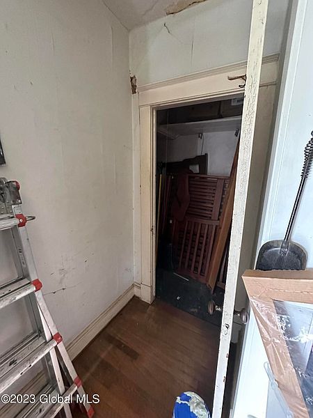 3rd image of 31 110th Street