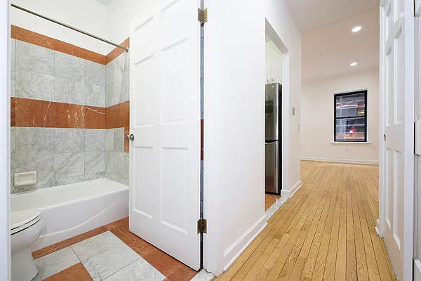 Rented by Buchbinder & Warren | media 9