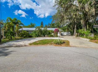 3223 Rowena St, Sarasota, FL 34231