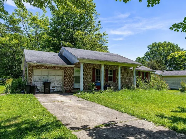 7505 Brock Dr, Blanchester, OH 45107
