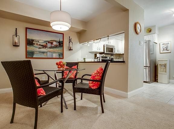 5th image of 14800 Enterprise Dr APT 13C