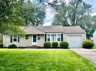 7216 Dearborn St, Overland Park, KS 66204